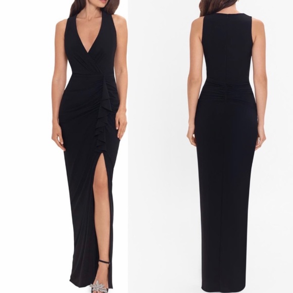 Betsy
& Adam
Ruched
Ruffle

Gown size 6 or 8P or 10  or 18W 20W dress - Picture 6 of 9